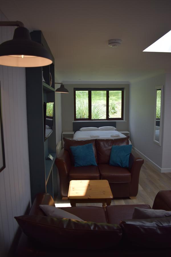 Newlands Holidays Bridport Exteriör bild